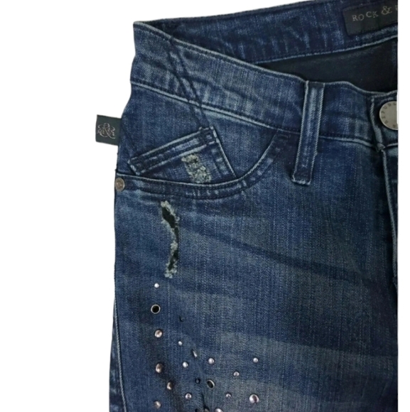 Rock & Republic~Size 4M~"Kashmiere" Dark Wash  Distressed Skinny Jeans Stretch. - Picture 9 of 9